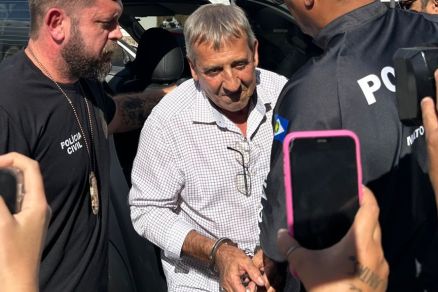 A chegada do empresrio Csar Jorge Sechi na DHPP na tarde desta sexta-feira (9)
