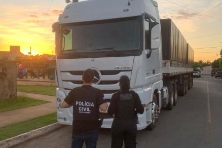 Agentes da Polcia Civil durante a deflagrao da Operao Frota Oculta 