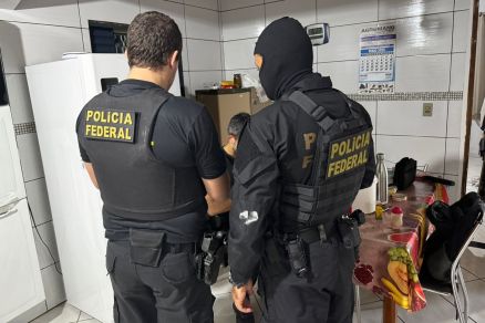 Agentes da Pol�cia Federal durante segunda fase da Oera��o Prote��o Integral