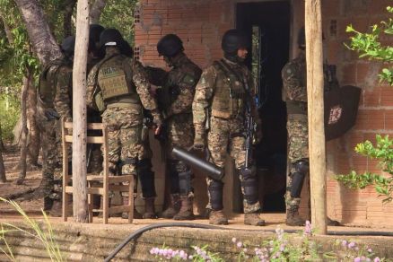 Os policiais militares do Bope conseguiram libertar a mulher, aps tcnicas de negociao com o suspeitO