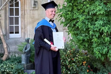 O cuiabano Rafael Nolasco durante cerim�nia de diploma��o na Universidade de Oxford