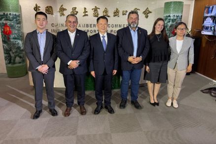 A visita � resultado direto das articula��es realizadas por representantes do Governo de Mato Grosso junto � CFNA, �rg�o vinculado ao Minist�rio do Com�rcio da China