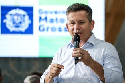 O governador Mauro Mendes, que estava em misso na sia