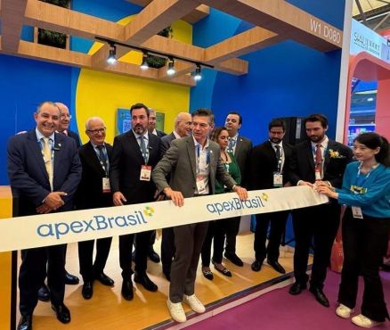 O evento � uma das maiores feiras de alimentos e bebidas do mundo e a principal do setor no mercado chin�s 