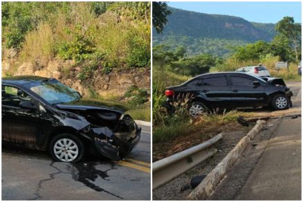 Carros ficaram com a parte frontal destruda aps coliso 