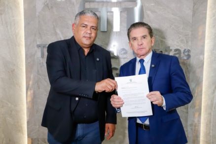 Presidente do TCE, conselheiro S�rgio Ricardo, recebe presidente da C�mara de C�ceres, Fl�vio Nega��o