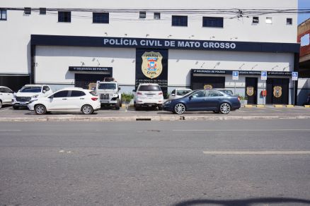 A fachada da Delegacia de Homicdios e Proteo  Pessoa de Cuiab