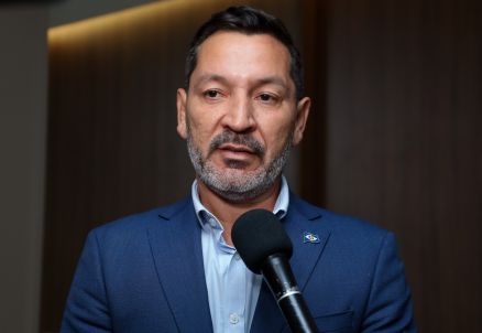 O secret�rio de Estado de Planejamento e Gest�o, Bas�lio Bezerra