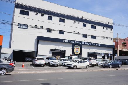 Dois homens foram presos e conduzidos  Delegacia Especializada de Homicdios e Proteo  Pessoa