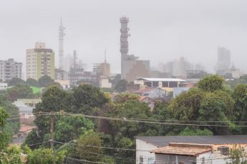 Fim de semana ter friozinho cedo e calor  tarde em Cuiab 