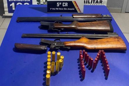 Foram encontradas duas espingardas, 39 muni��es de calibres .20 e .36, al�m de 34 quilos de carne de animais abatidos
