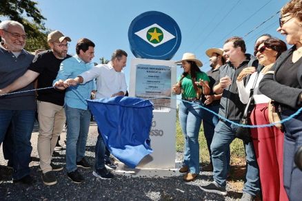 O Governo de Mato Grosso inaugurou obras de asfaltamento 