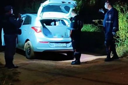 O Hyundai HB20 onde o corpo foi localizado