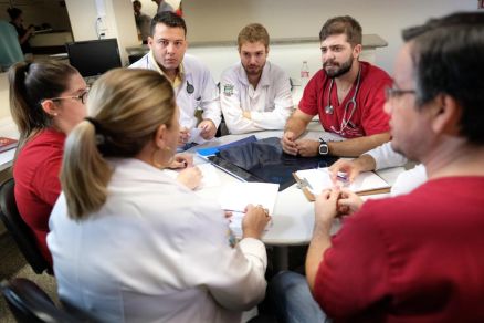 Editais internos para sele��o de tutores, preceptores, orientadores de servi�o e monitores para desenvolvimento do Sa�de Conecta ser�o divulgados em breve