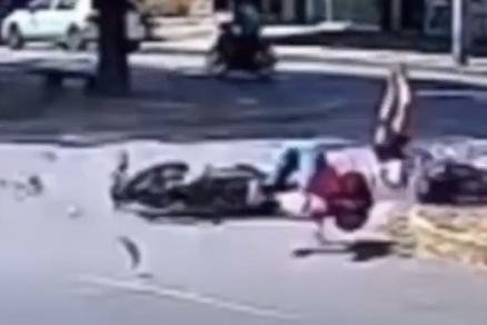 As mulheres foram arremessadas ap�s a colis�o 