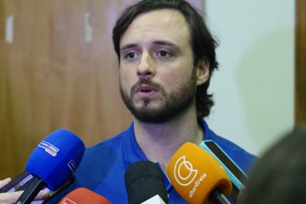 O vereador de Cuiab, Daniel Monteiro, que havia recebido convite para comandar a Educao