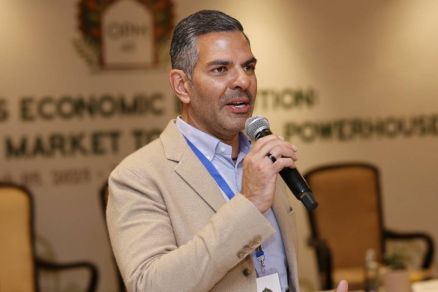 O bilionrio indiano Sunjay Kapur morreu aos 53 anos em Londres, Inglaterra