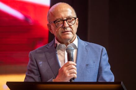 O governador em exerccio, Otaviano Pivetta, que sancionou lei aprovada na AL