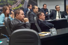 Cmara aprova insalubridade inclusa no salrio dos servidores