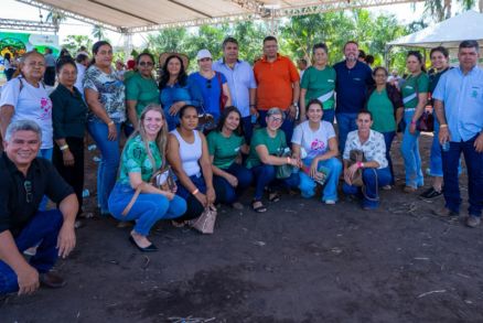 Participantes do projeto durante lanamento em Mato Grosso