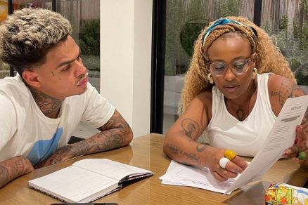 Katiscia Ribeiro durante aula com Mc Cabelinho: 'Ela possui o intelecto dos crias', diz