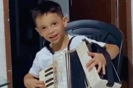 Elias Neto, 6,  atrao disputada nas festas juninas do Cear 
