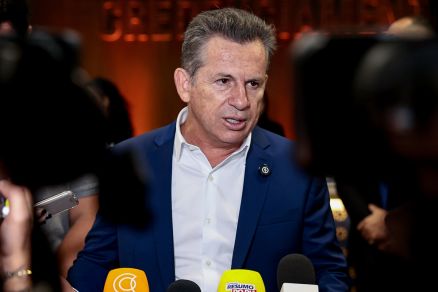 O governador Mauro Mendes, que representou governador de todo Brasil