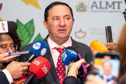 O deputado estadual Valdir Barranco com o curativo da retirada do cncer
