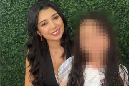 Caroline Fernandes ao lado da irm de 7 anos, que est na UTI