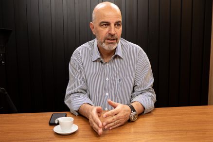 O secretrio municipal de Educao, Amauri Monge