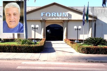 O ex-prefeito Leonsio Lemos Melo Jnior (no detalhe), que foi absolvido