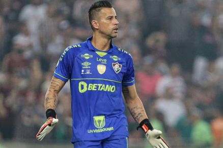 O goleiro do Fluminense Fbio, que  nascido em Nobres