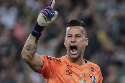 O goleiro Fbio, que defende o Fluminense