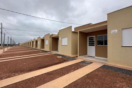 Casas construdas na cidade de Vrzea Grande pelo Programa SER Famlia Habitao