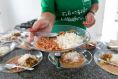 Prefeito de Cuiab sanciona lei que autoriza merenda para professores e profissionais da educao