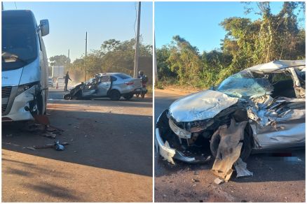 Fiat Siena ficou com a frontal destruda aps o acidente 