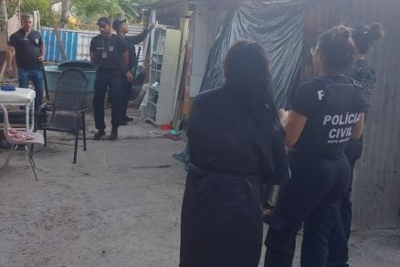 Agentes da Polcia Civil durante Operao Desmonte 