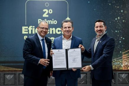 Assinaram o edital o governador Mauro Mendes, o secretrio de Estado de Planejamento e Gesto, Baslio Bezerra, e o adjunto de Planejamento e Governo Digital da Seplag, Sandro Brando