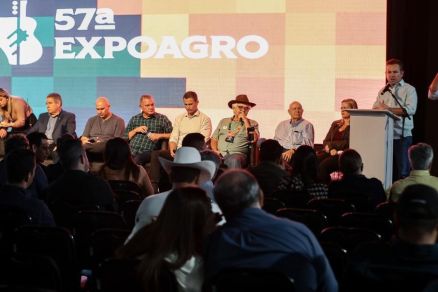 O governador Mauro Mendes enfatizou a relevncia do evento para o fortalecimento institucional e econmico do agro estadual 