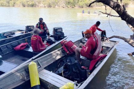 Bombeiros atuaram para resgatar os corpos