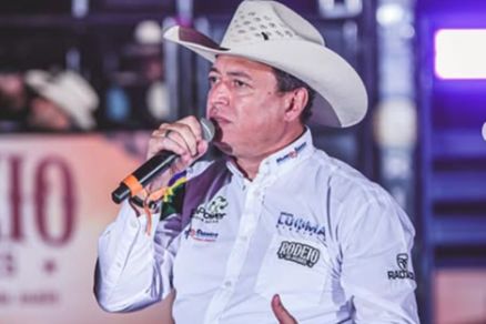 O locutor de rodeio Cuiabano Lima, que xingou eleitores de esquerda na Expoagro
