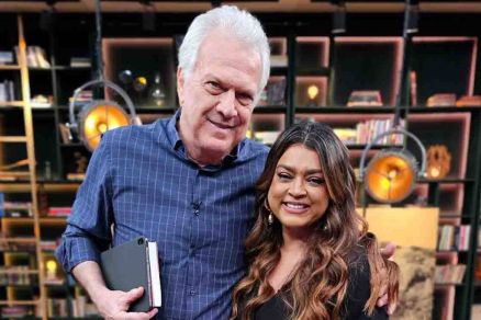 Pedro Bial recebe a cantora Preta Gil em programa de entrevistas
