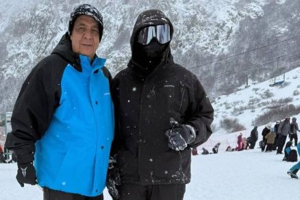  Zeca Pagodinho compartilha foto com o neto na Argentina