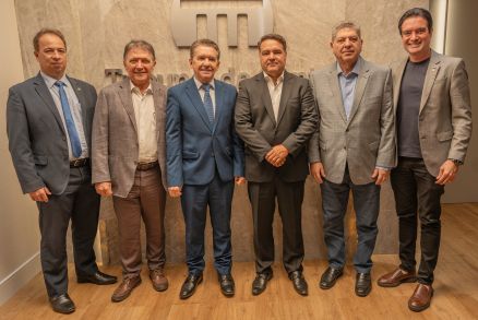 Representantes do TCE e do TCE, em reunio na ltima sexta-feira