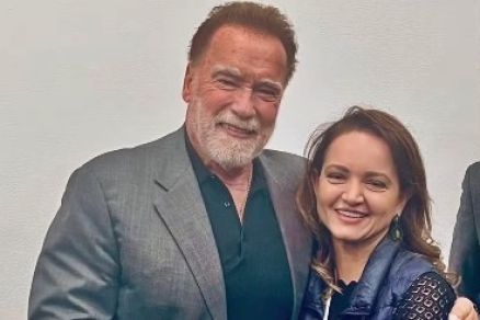 O ator Schwarzenegger e a secretria Mauren Lazzareti