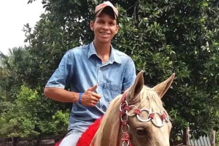 Guilherme estava acompanhado de amigos e da namorada quando ocorreu o afogamento