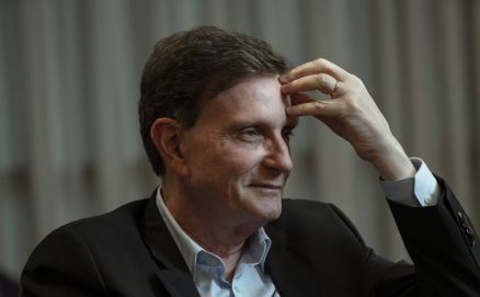 Marcelo Crivella vai  Justia contra Jovem Pan e Google 