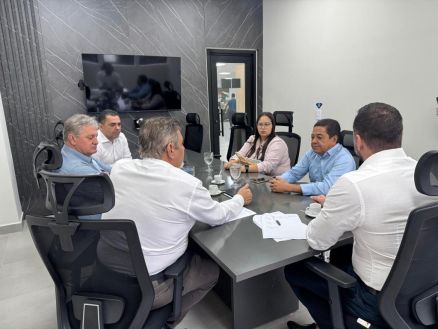 Parceria firmada entre Desenvolve MT e prefeitura de Bom Jesus do Araguaia amplia a presena do fomento no interior do estado