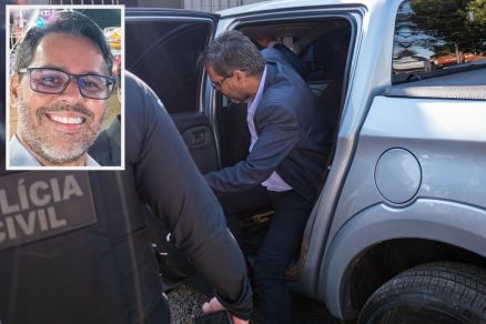 O advogado Rodrigo Marinho (detalhe), um dos alvos da operao, ao chegar na DRE (Foto: Victor Ostetti/MidiaNews)