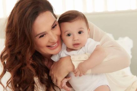 Claudia Raia com o filho Luca 